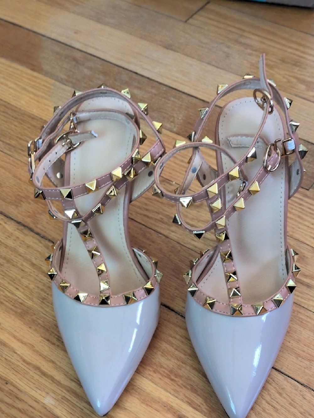 Studded Pointed-Toe Ankle Strap Pumps - Cream/Pink
